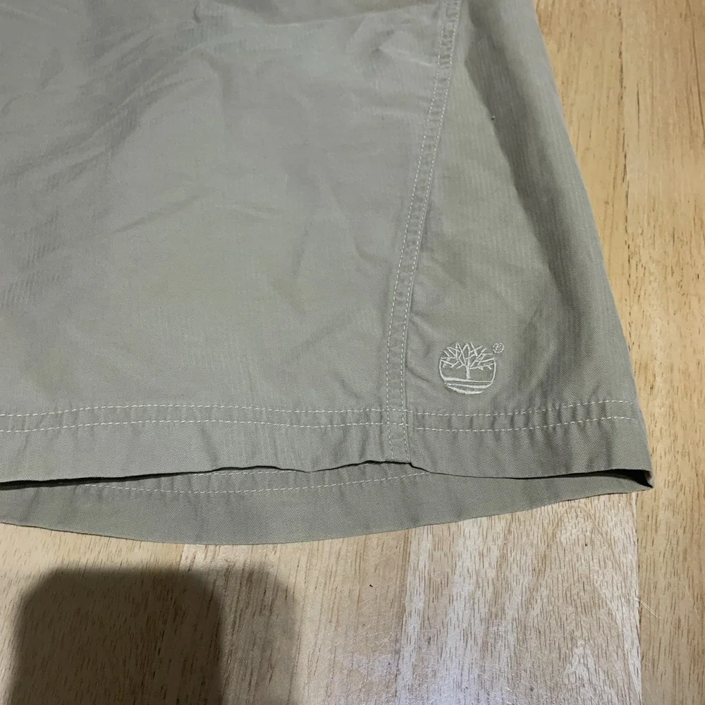Timberland Men's Size M/10 Inseam Flat‎ Front  British Khaki Chino Shorts
